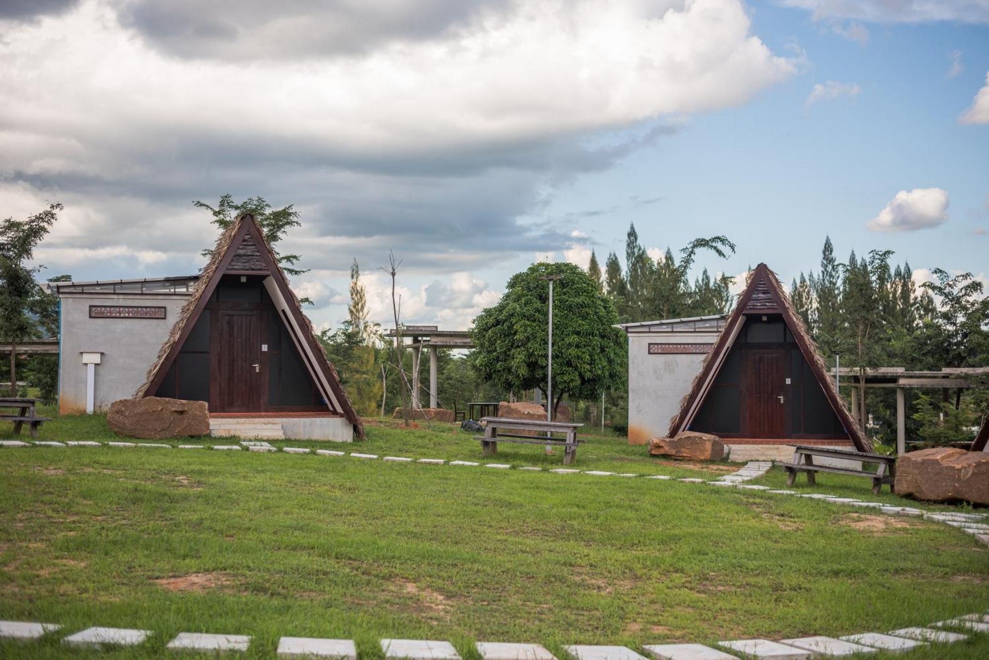 Phum Domnak Domrey Resort Chambok Ruang foto